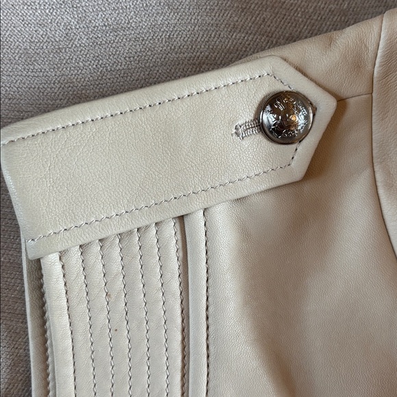 St. John leather vest - Picture 7 of 9